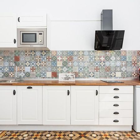 Suite Homes Apartamentos Plaza De La Merced Malaga Bagian luar foto