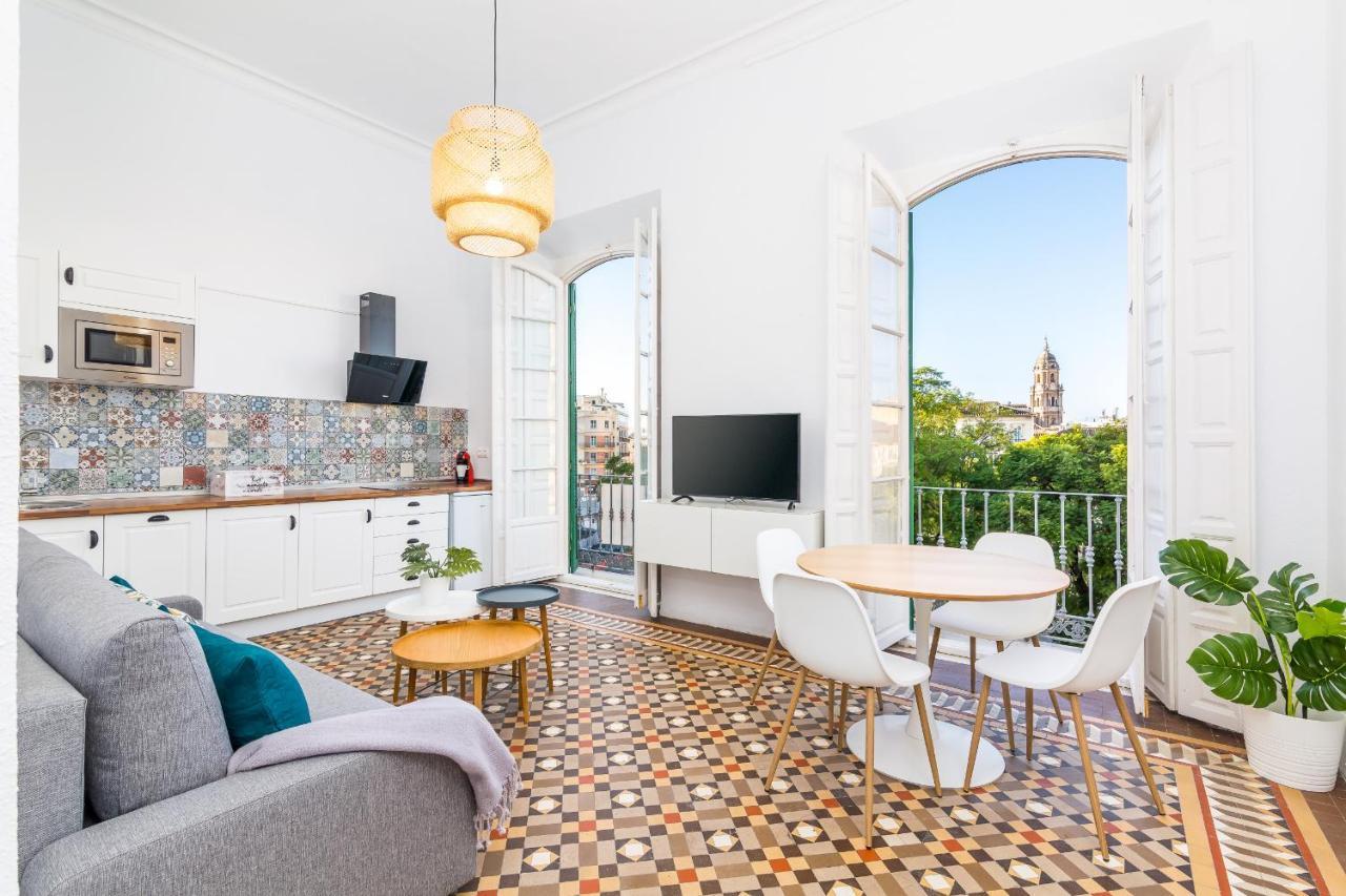 Suite Homes Apartamentos Plaza De La Merced Malaga Bagian luar foto