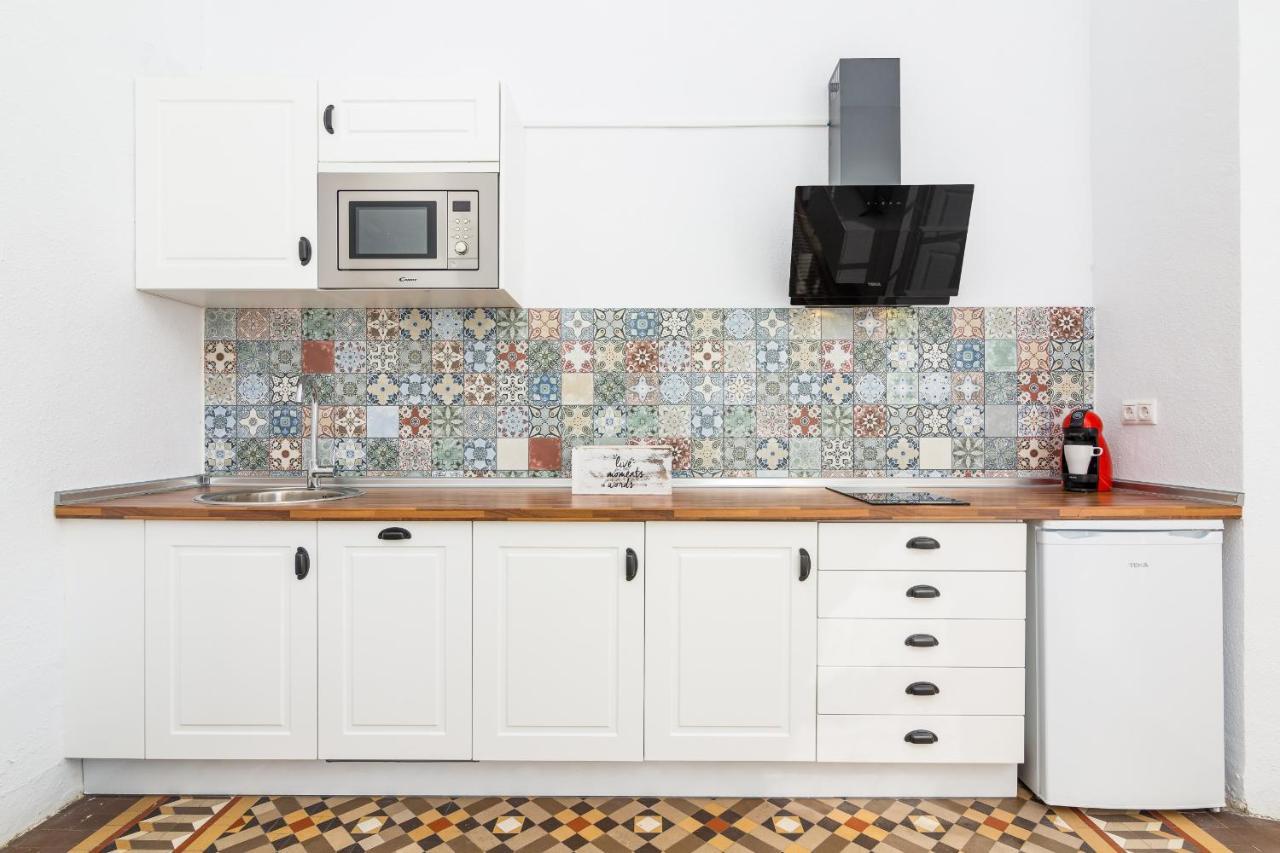 Suite Homes Apartamentos Plaza De La Merced Malaga Bagian luar foto