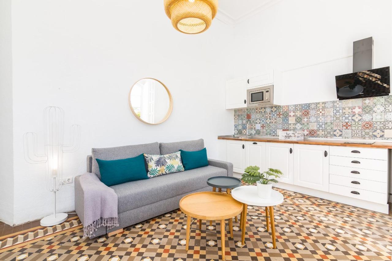 Suite Homes Apartamentos Plaza De La Merced Malaga Bagian luar foto
