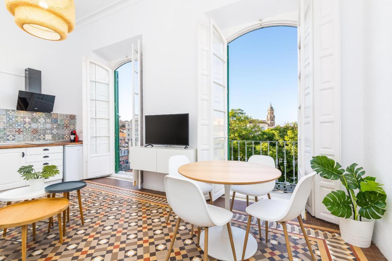 Suite Homes Apartamentos Plaza De La Merced Malaga Bagian luar foto