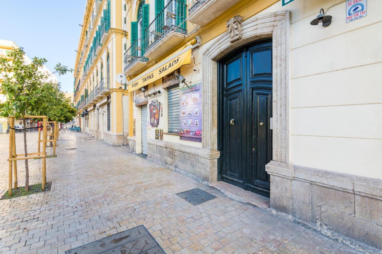 Suite Homes Apartamentos Plaza De La Merced Malaga Bagian luar foto